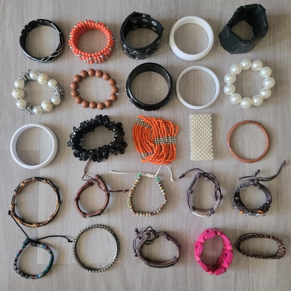 25pcs Assorted Bracelet Set - Black, White, Orange, Pink Jewelry Bundle - Picture 1 of 7